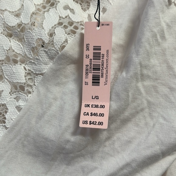 Victoria Secret Lace Trim Short Slip in off white Large - Picture 5 of 8